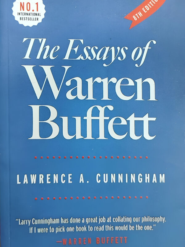 The Essays Of Warren Buffett by Lawrence A. Cunningham (English) (Paperback).