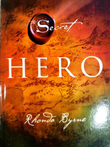 The Secret Hero by Rhonda Byrne (English) (Paperback).