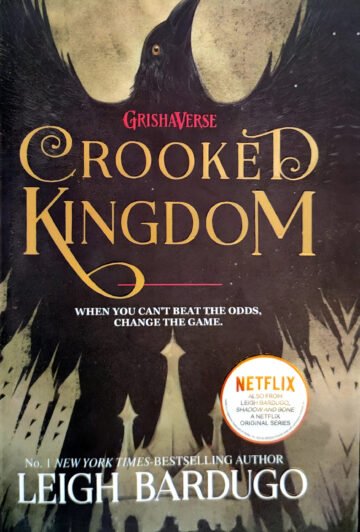 Crooked Kingdom (Six Of Crows) by Leigh Bardugo (English) (Paperback).