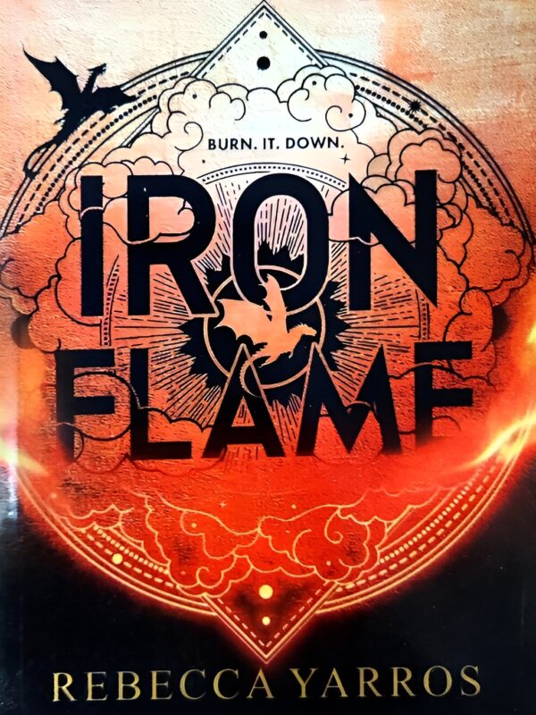 Iron Flame by Rebecca Yarros (English) (Paperback).
