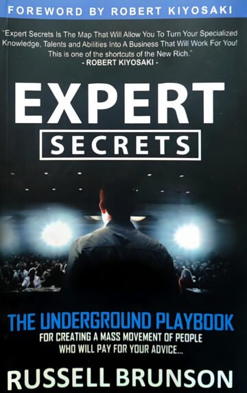 Expert Secrets by Russell Brunson (English) (Paperback).