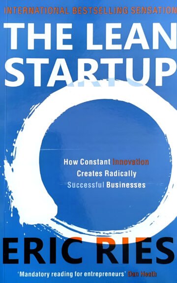 The Lean Startup by Eric Ries (English) (Paperback).
