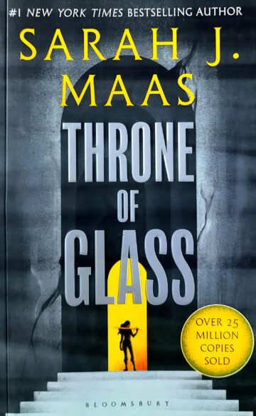 Throne Of Glass by Sarah J. Maas (English) (Paperback).