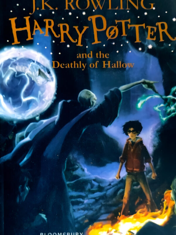Harry Potter (And The Deathly Of Hallow) by J. K. Rowling (English) (Paperback).