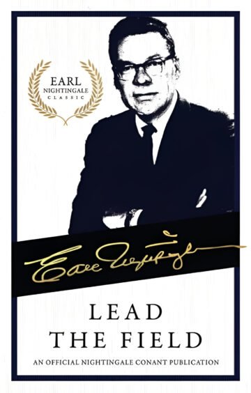 Lead The Field by Earl Nightingale (English) (Paperback).