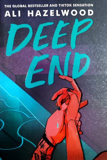 Deep End by Ali Hazelwood (English) (Paperback).