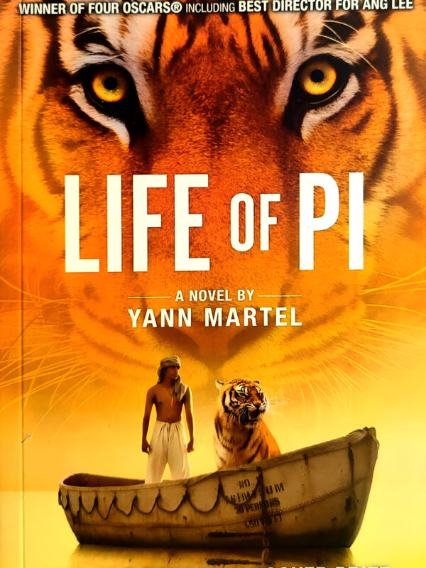 Life Of Pi by Yann Martel (English) (Paperback).