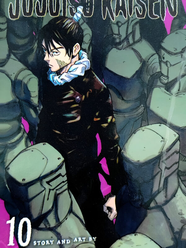 Jujutsu Kaisen Volume 10 by Gege Akutami (English) (Paperback).